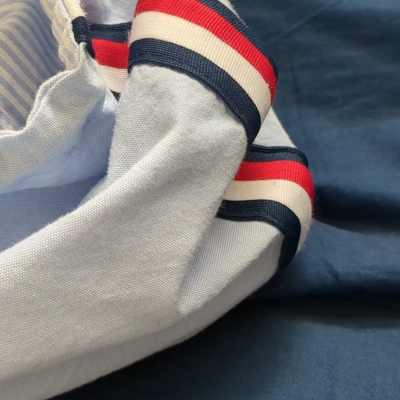 New Tommy Hilfiger Button Shirt with hood small but Fits close to medium - Picture 5 of 5